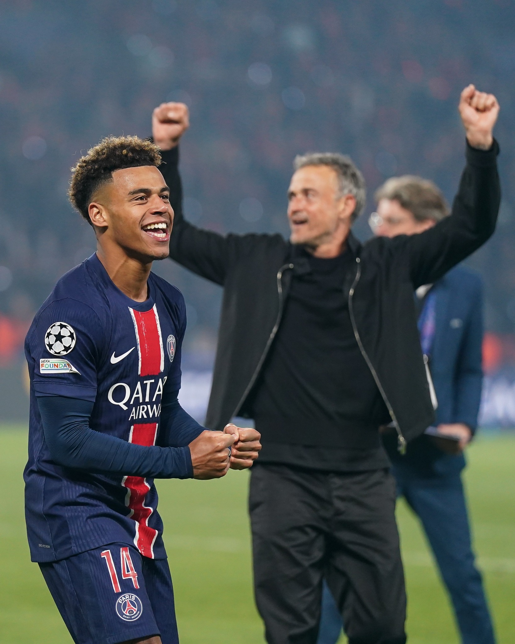 MKSPORTS拜仁慕尼黑训练开放日，今夜遗憾出局引欢呼，德甲在即，细节决定成败的简单介绍