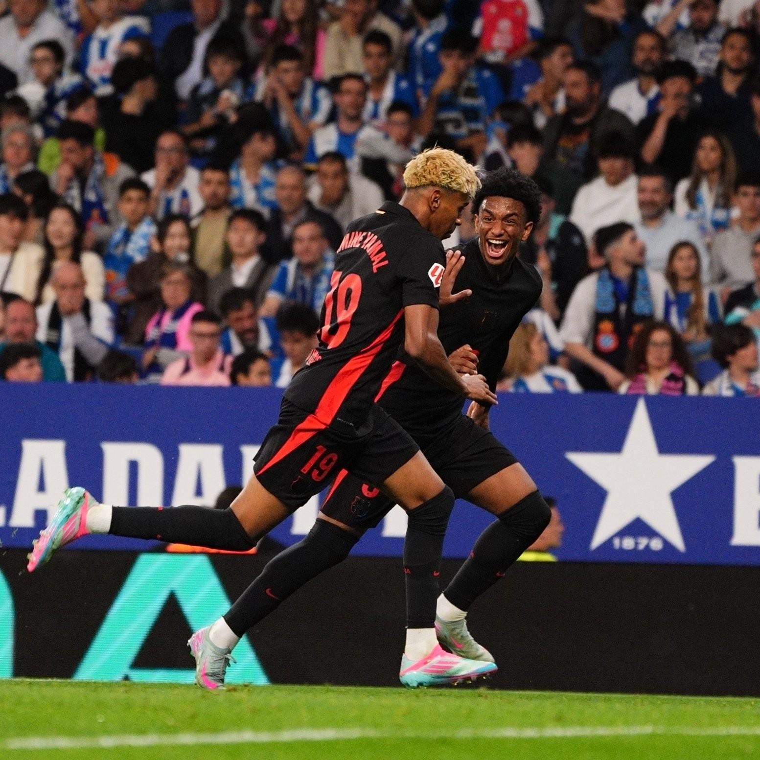 MK体育官网包含切尔西训练开放日，冲刺阶段回应争议引欢呼，国王杯在即，年轻球员得到机会的词条